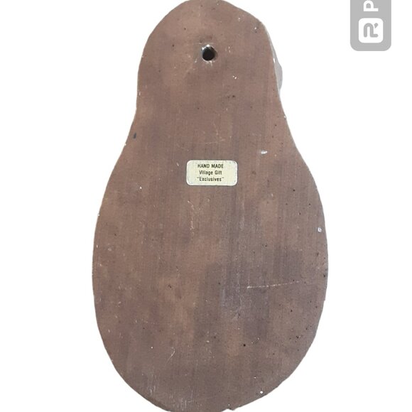 Vintage Virgin Mary W/ Baby Jesus Carved Wood Wall Hanging - Picture 2 of 2